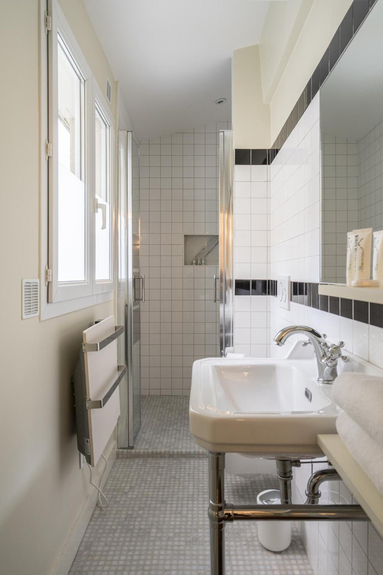 Apartament Elegant And Modern Parisian Charm Zewnętrze zdjęcie